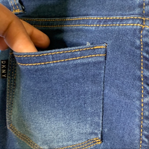 DKNY- Dark Wash Distressed Jeans size 10 - Picture 10 of 12